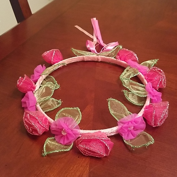 unk Other - Floral headpiece